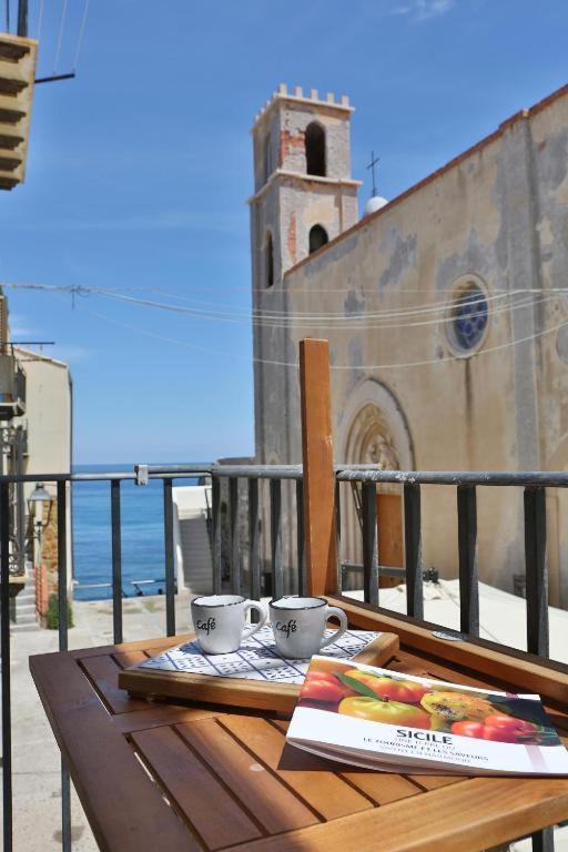 Апартаменты La Piazzetta Чефалу Экстерьер фото