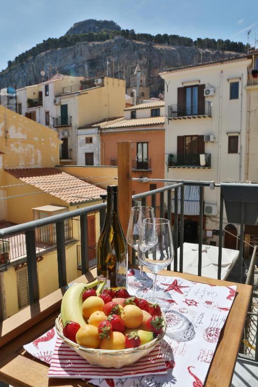 Апартаменты La Piazzetta Чефалу Экстерьер фото