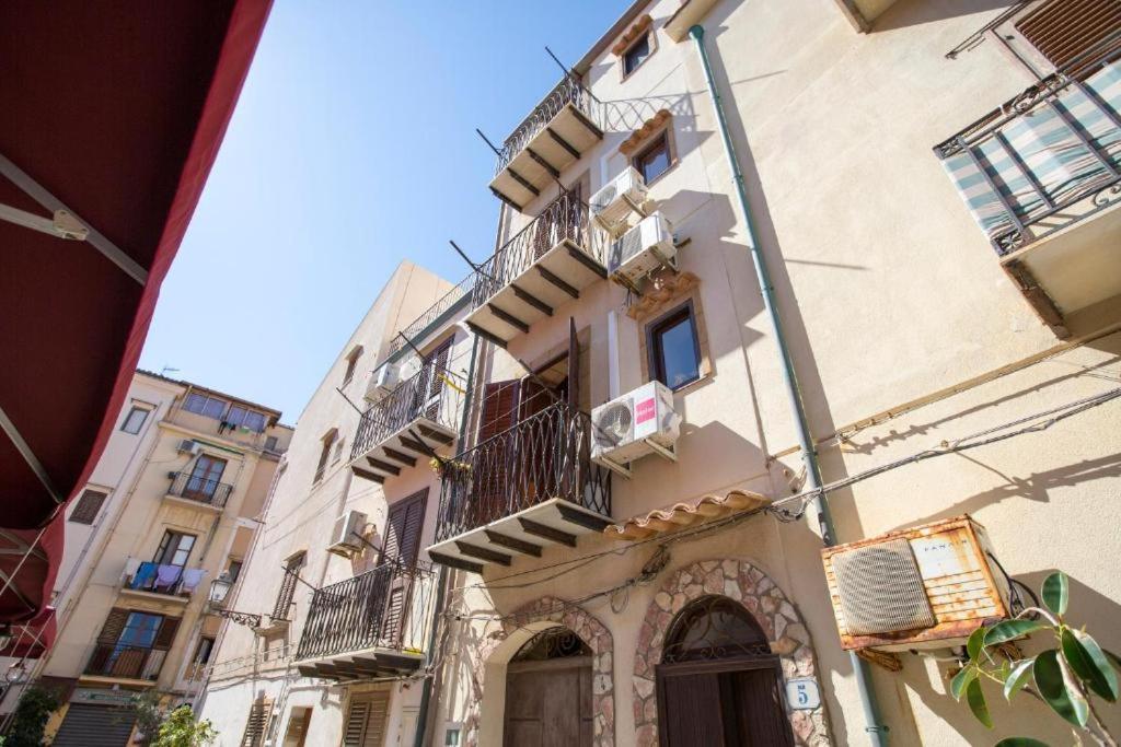 Апартаменты La Piazzetta Чефалу Экстерьер фото